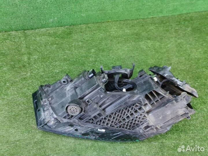 Фара правая Audi Q7/SQ7