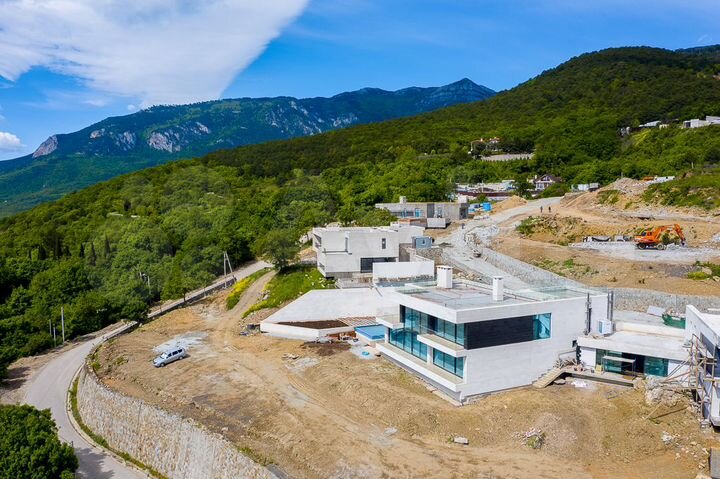 Дом 406,5 м² на участке 20 сот.