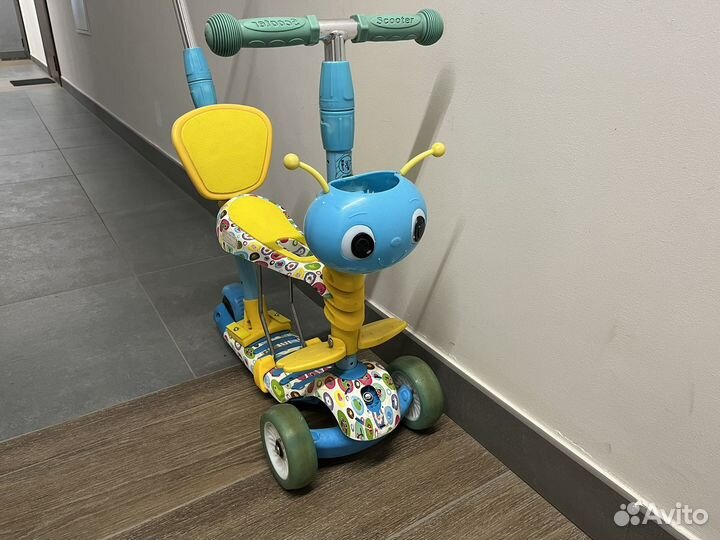 Самокат беговел 3 в 1 с ручкой scooter