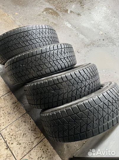 Bridgestone Blizzak DM-V2 225/60 R17
