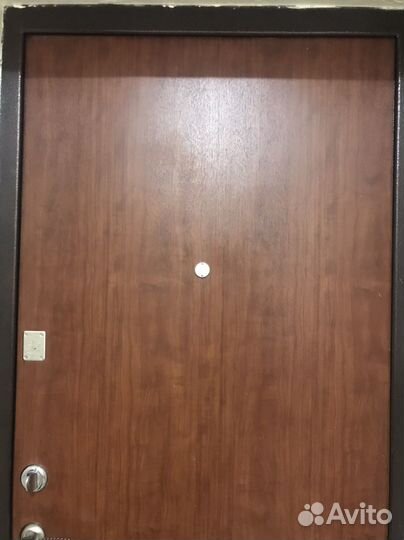Металлическая дверь бу 90 200