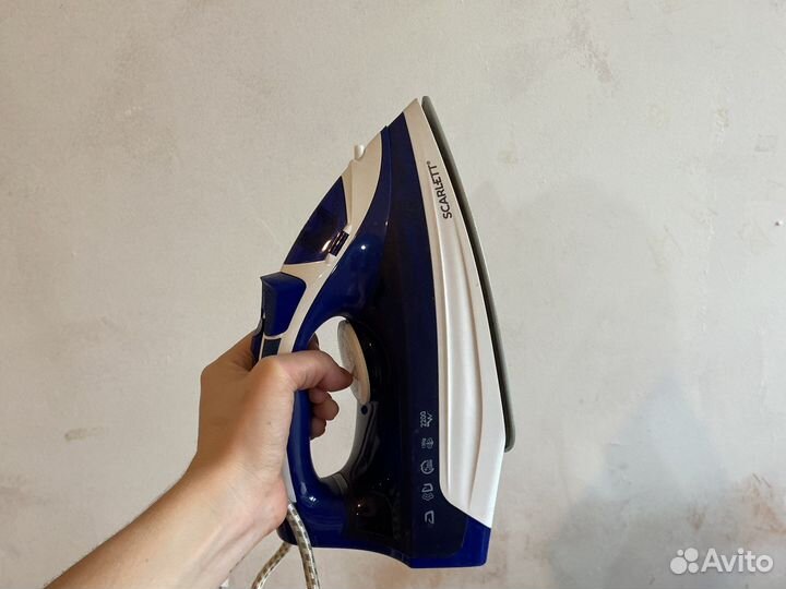 Утюг Scarlett sc-s130k22