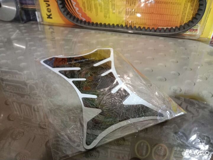 Наклейка на бак