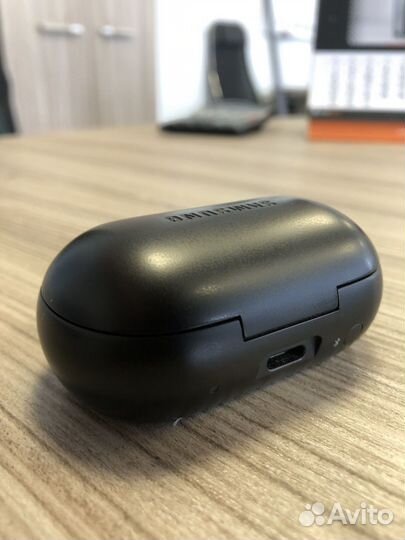 Беспроводные наушники samsung gear iconx