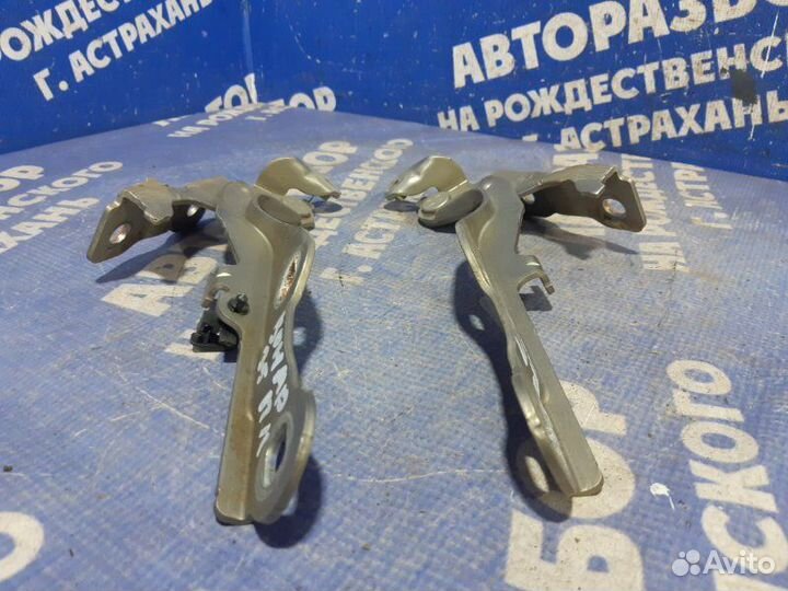 Петля капота Chevrolet Cruze седан F16D3 2011