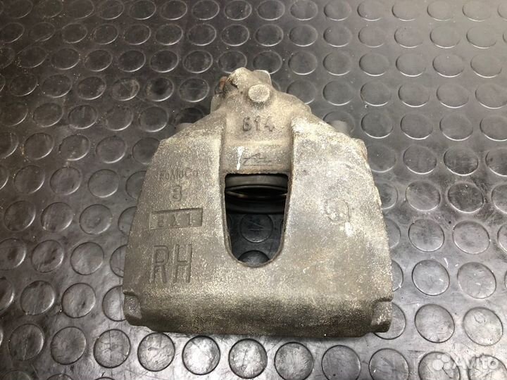 Суппорт правый передний Mazda Mazda 3 2002-2009