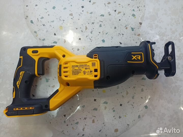 Сабельная пила dewalt dcs 382b