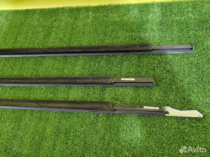 Уплотнитель двери Audi A6 (C8) 2018