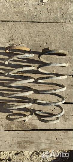 Пружины передние Nissan note