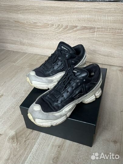 Кроссовки Adidas raf simons ozweego cream white