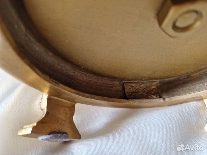 Ваза для фруктов на ножке