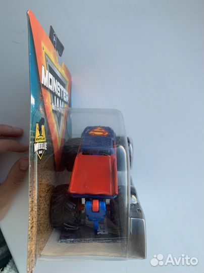 Monster jam superman monster truck