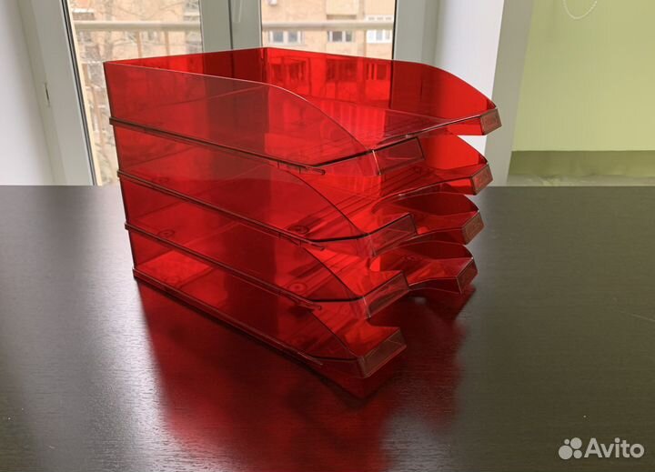 Горизонтальный накопитель для бумаг красный