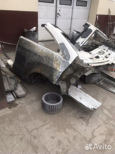 Задняя часть кузов мерседес е 207 кузов