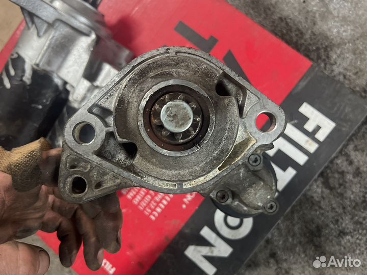 Стартер Фольксваген гольф 4 шкода тур 1,4 1,6 б