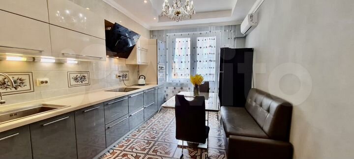 3-к. квартира, 92,3 м², 2/13 эт.