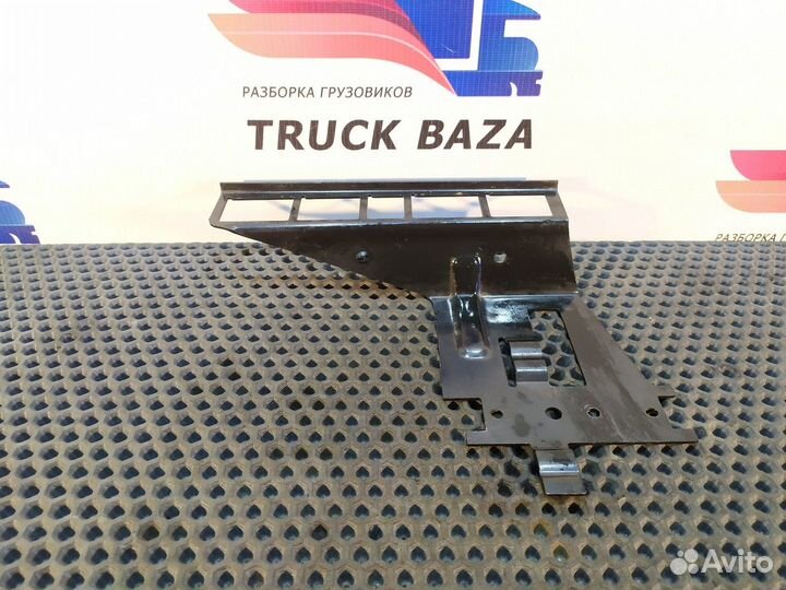 Кронштейн проводки кабины камаз 5490