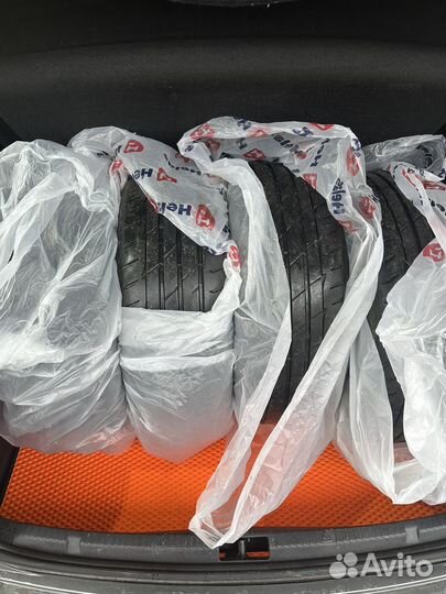 Bridgestone Potenza Adrenalin RE004 215/45 R17