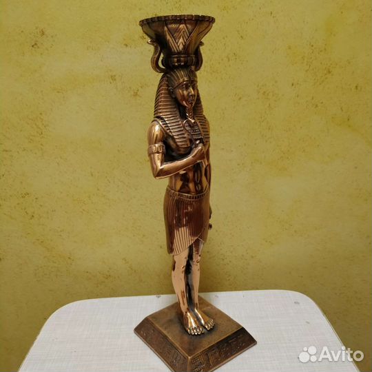 Статуэтка-подсвечник Фараон