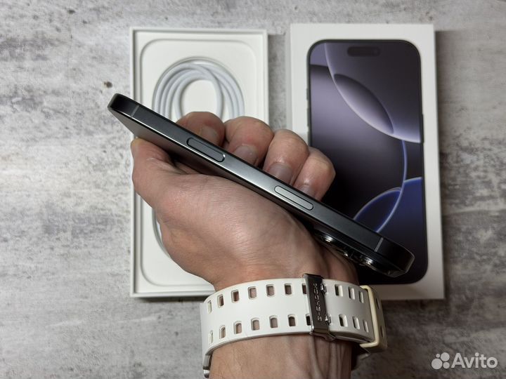 iPhone 16 Pro, 256 ГБ