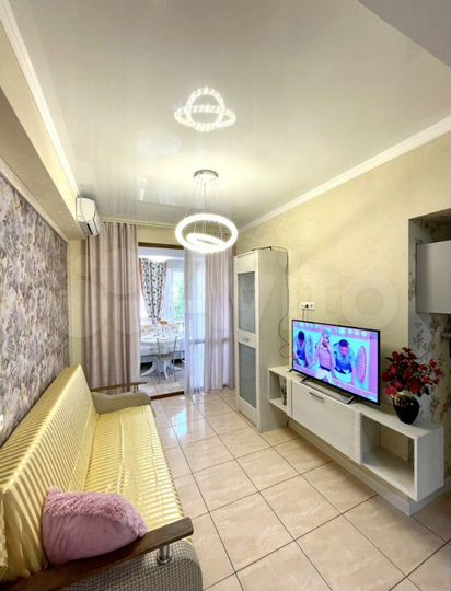 2-к. квартира, 55 м², 2/5 эт.