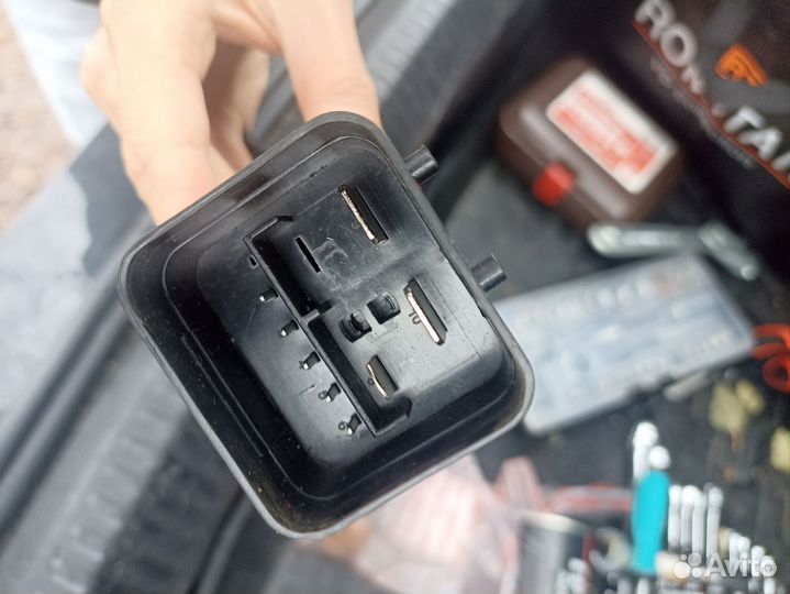 Блок управления вентилятором volkswagen polo