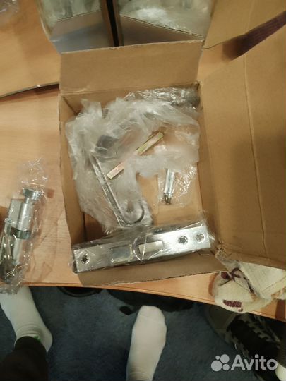 Замки дверные врезные новый