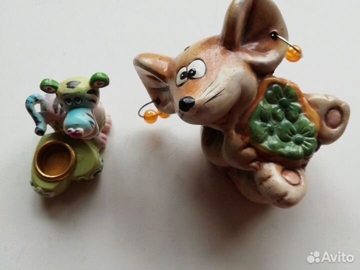 Сувениры статуэтки