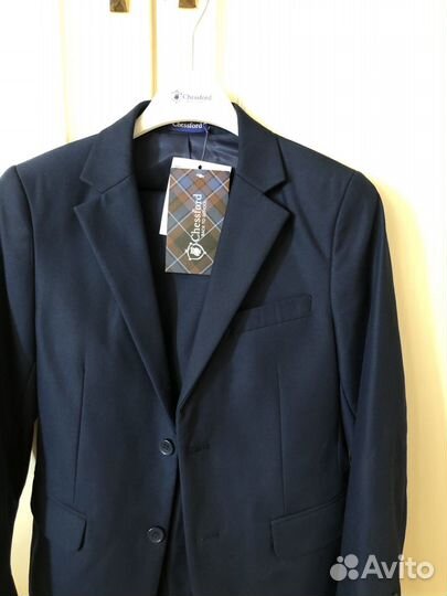 Новый костюм (школьная форма) выпускной