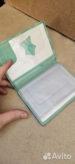 Обложка на права новые, витринный образец