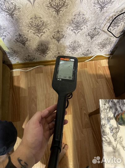 Металлоискатель quest x5