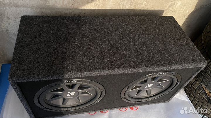 Сабвуфер Kicker 10dcvr122