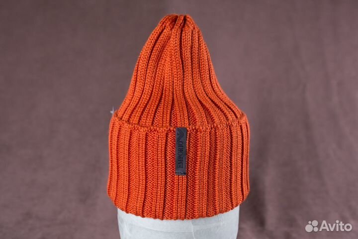 Шапка Armani цвет караловый