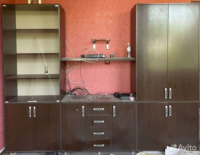 Стенка в гостиную