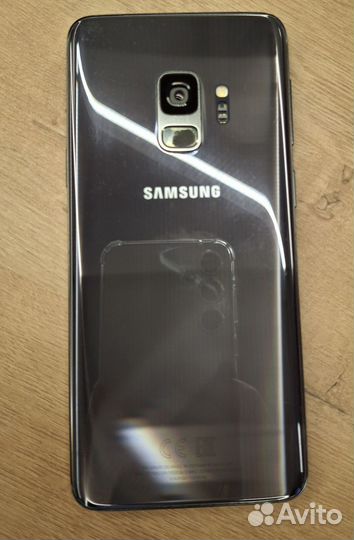 Samsung Galaxy S9, 4/64 ГБ