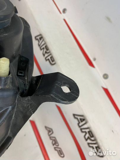 Фара правая Renault Duster 1 2010-2015