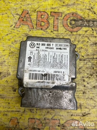 Блок SRS AIR BAG Volkswagen Jetta 1K2 BSE 2007