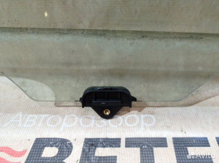 Стекло заднее левое Kia Ceed ED