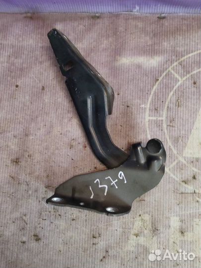 Петля капота Mitsubishi Outlander Xl CW7W 4HN 2010