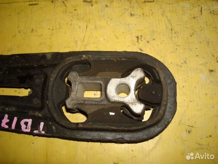 Подушка двс Nissan Sylphy TB17 (Заднее)