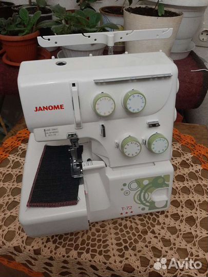Оверлок Janome Т-72