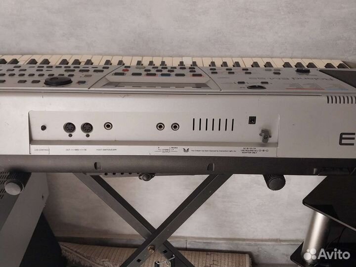 Синтезатор roland EM -55