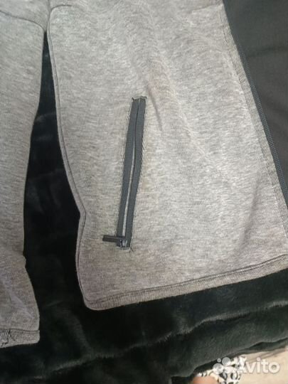 Мужская кофта на молнии