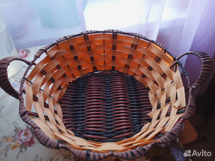 Корзина плетеная
