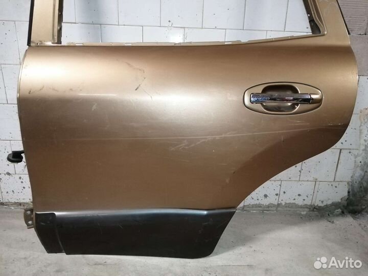 Дверь задняя левая Hyundai Santa Fe