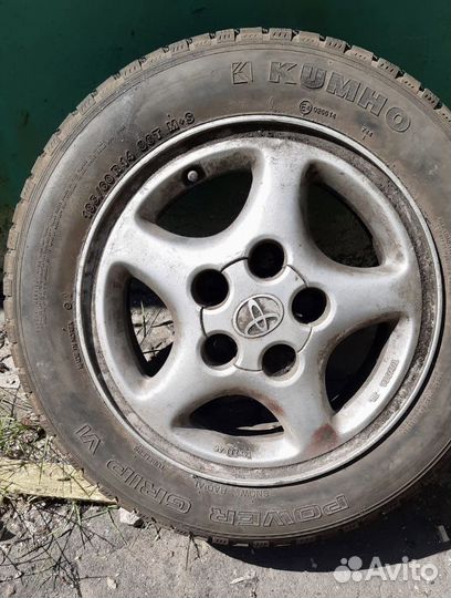 Запасное колесо toyota MR2