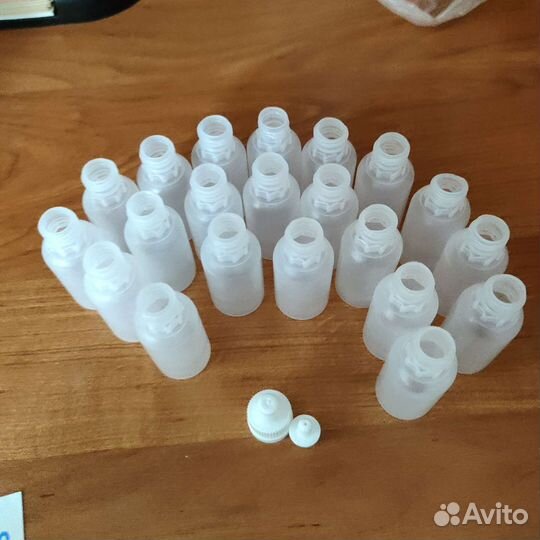 Флакон с капельницей и без