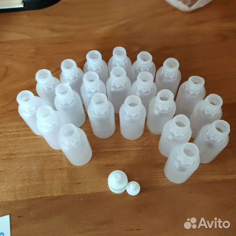 Флакон с капельницей и без