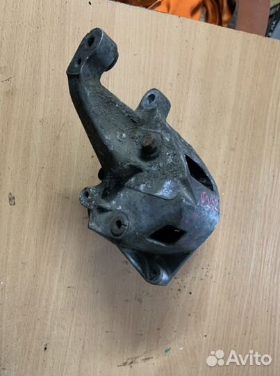 Насос гур vw B4 T42.0i 8V 2E passat (B3)