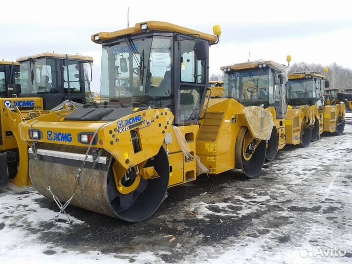 Дорожный каток XCMG XD123, 2023